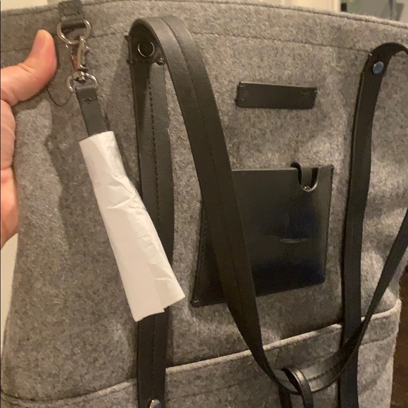 Hadley by Sherpani Tote Bag - Picture 6 of 7